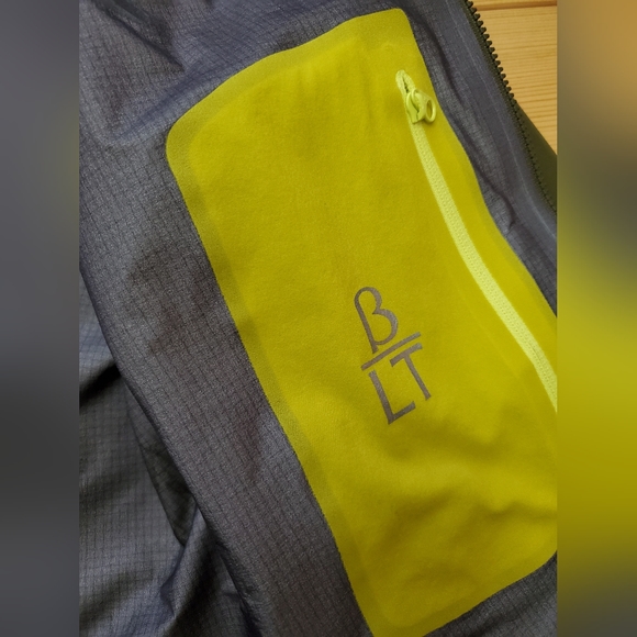 Arc'teryx Beta Lightweight Jacket Women's Green - Picture 4 of 6